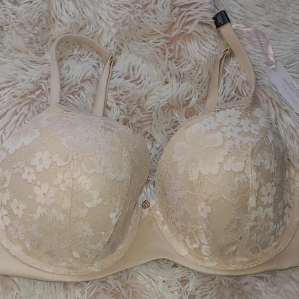 BNWT Victoria's Secret 24/7 Comfort Bra
